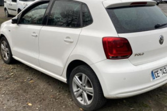 Bouton de coffre VOLKSWAGEN POLO 5