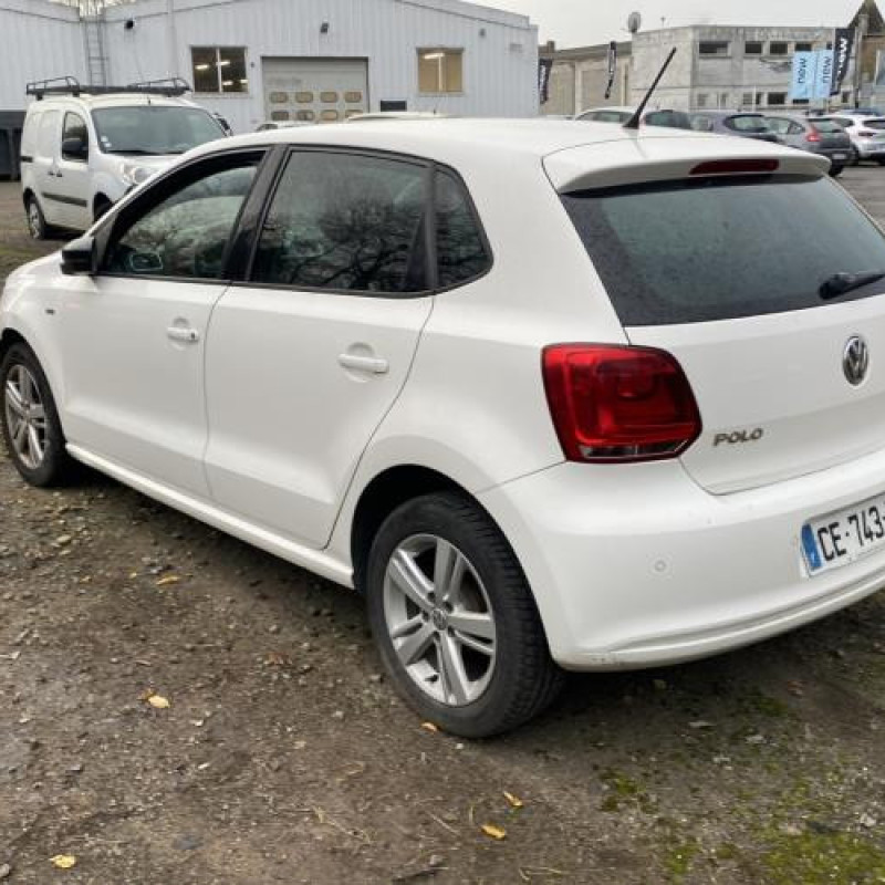 Bouton de coffre VOLKSWAGEN POLO 5 Photo n°7