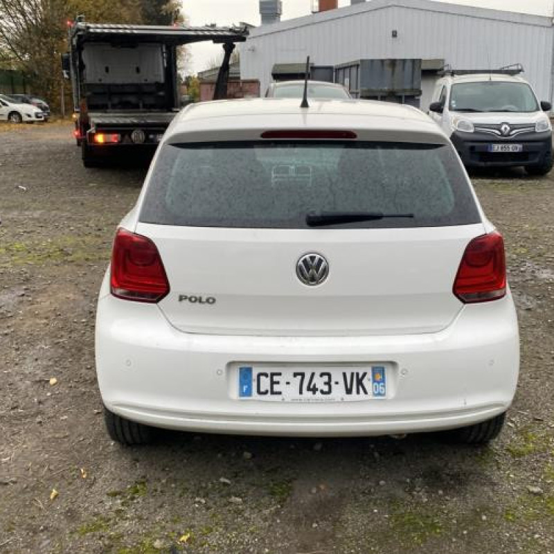 Bouton de coffre VOLKSWAGEN POLO 5 Photo n°8