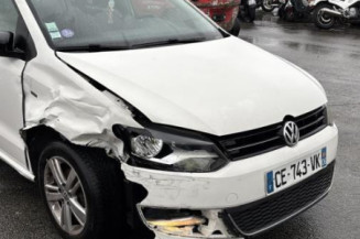 Bouton de coffre VOLKSWAGEN POLO 5