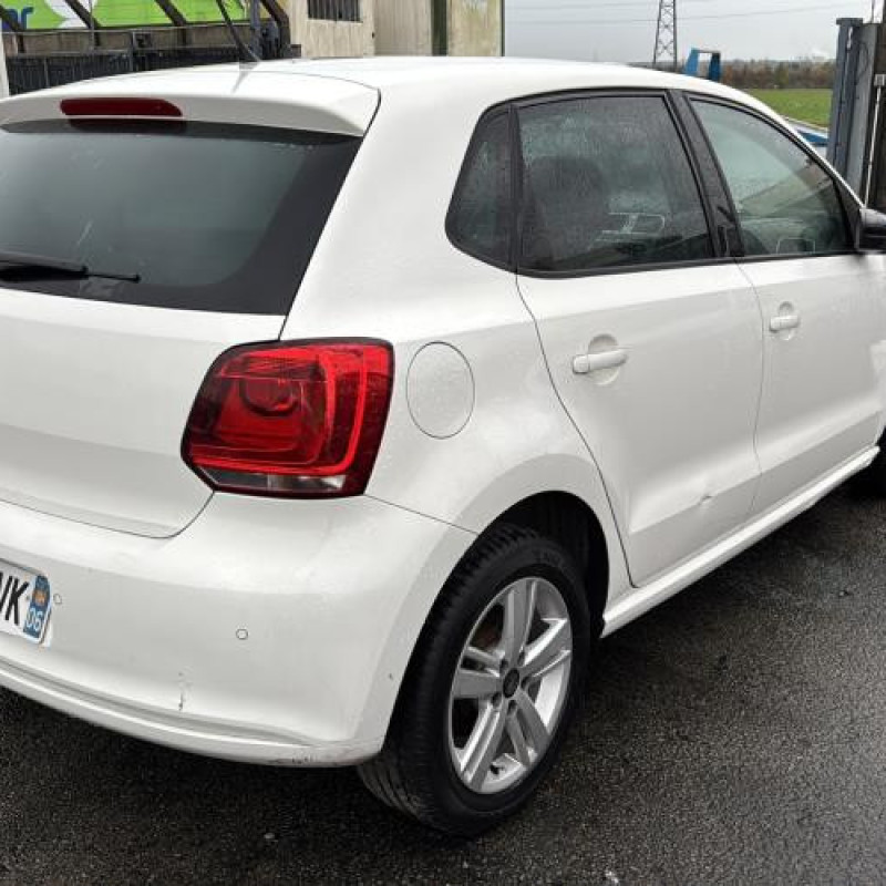 Bouton de coffre VOLKSWAGEN POLO 5 Photo n°17