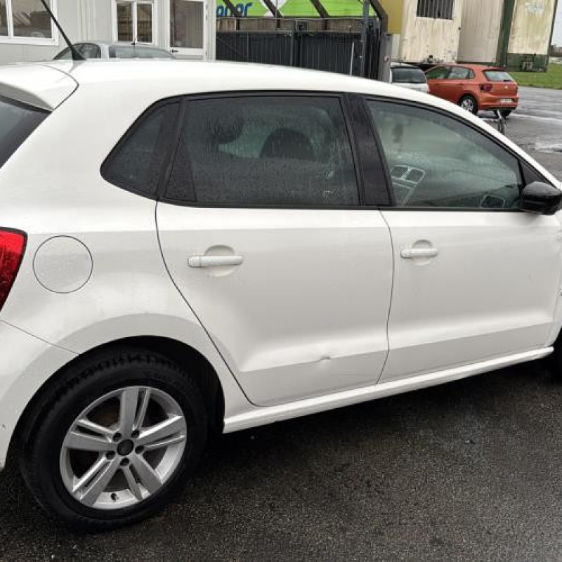 Bouton de coffre VOLKSWAGEN POLO 5 Photo n°20