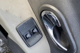 Poignee porte avant gauche DACIA LODGY