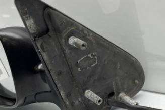 Retroviseur gauche VOLKSWAGEN POLO 3