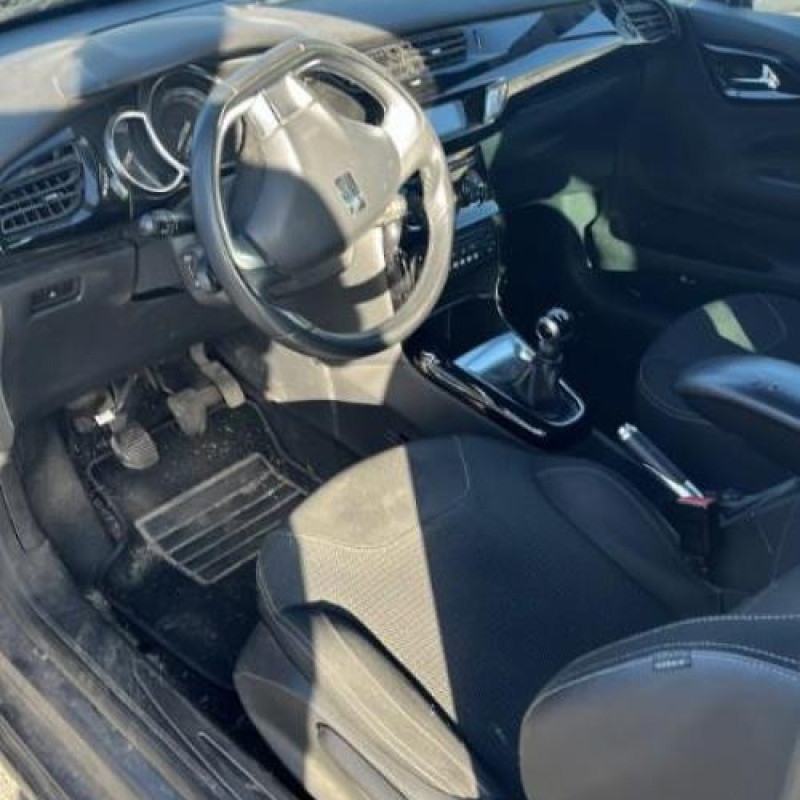 Poignee porte avant gauche CITROEN DS3 Photo n°6
