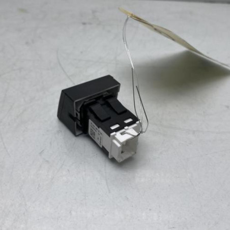 Bouton de warning PEUGEOT 508 1
