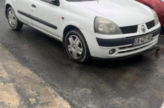 Etrier avant gauche (freinage) RENAULT CLIO 2