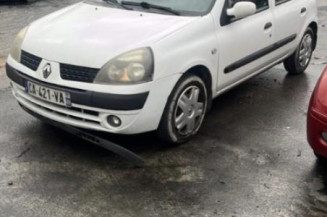 Pivot de moyeu avant gauche RENAULT CLIO 2