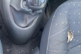 Pivot de moyeu avant gauche RENAULT CLIO 2