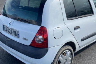 Pivot de moyeu avant gauche RENAULT CLIO 2