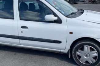 Pivot de moyeu avant gauche RENAULT CLIO 2