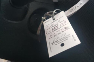 Feu arriere stop central DACIA SANDERO 1