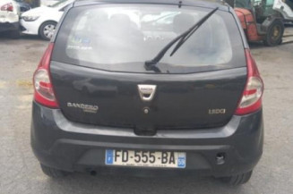 Feu arriere stop central DACIA SANDERO 1