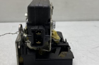 Serrure arriere gauche DACIA SANDERO 1