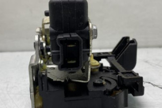 Serrure avant gauche DACIA SANDERO 1