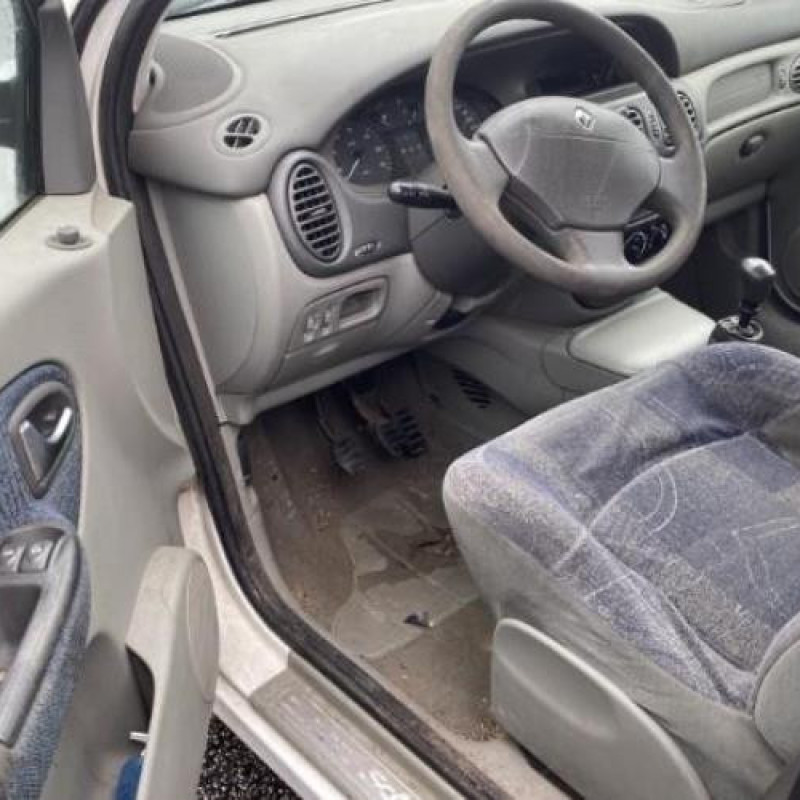 Serrure arriere gauche RENAULT SCENIC 1 Photo n°8