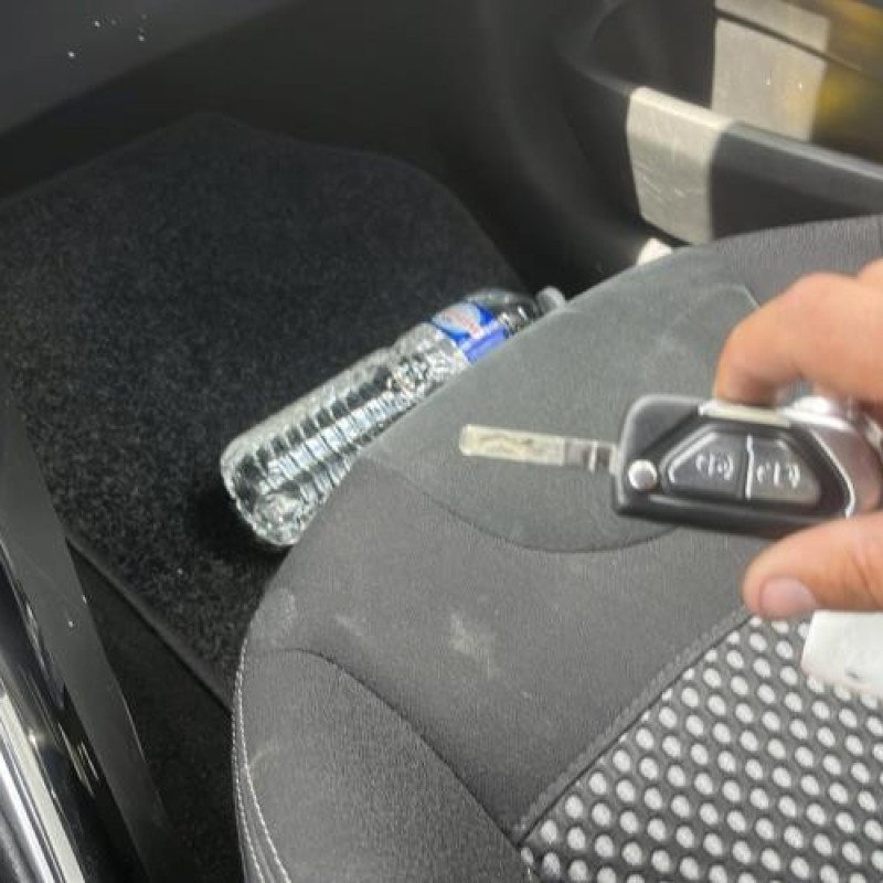 Moteur essuie glace arriere CITROEN DS3 Photo n°11