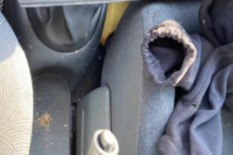 Poignee porte avant gauche RENAULT MEGANE 1