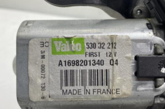 Moteur essuie glace arriere MERCEDES CLASSE A 169