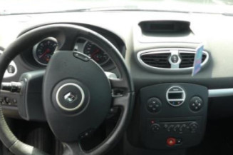 Boitier UCH RENAULT CLIO 3