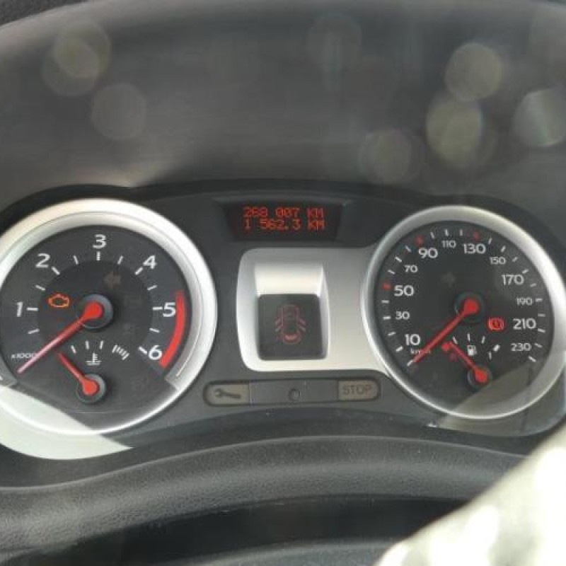 Boitier UCH RENAULT CLIO 3 Photo n°6
