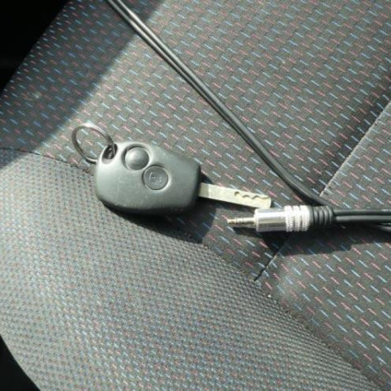 Boitier UCH RENAULT CLIO 3 Photo n°10