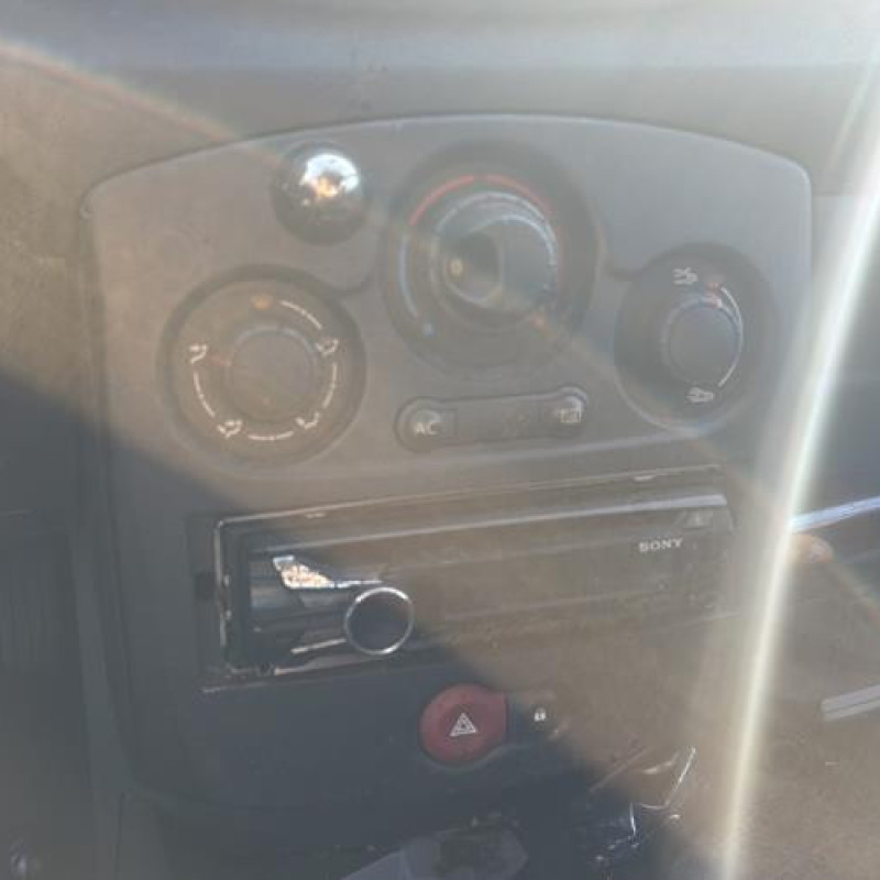 Pedale d'embrayage RENAULT CLIO 3 Photo n°18