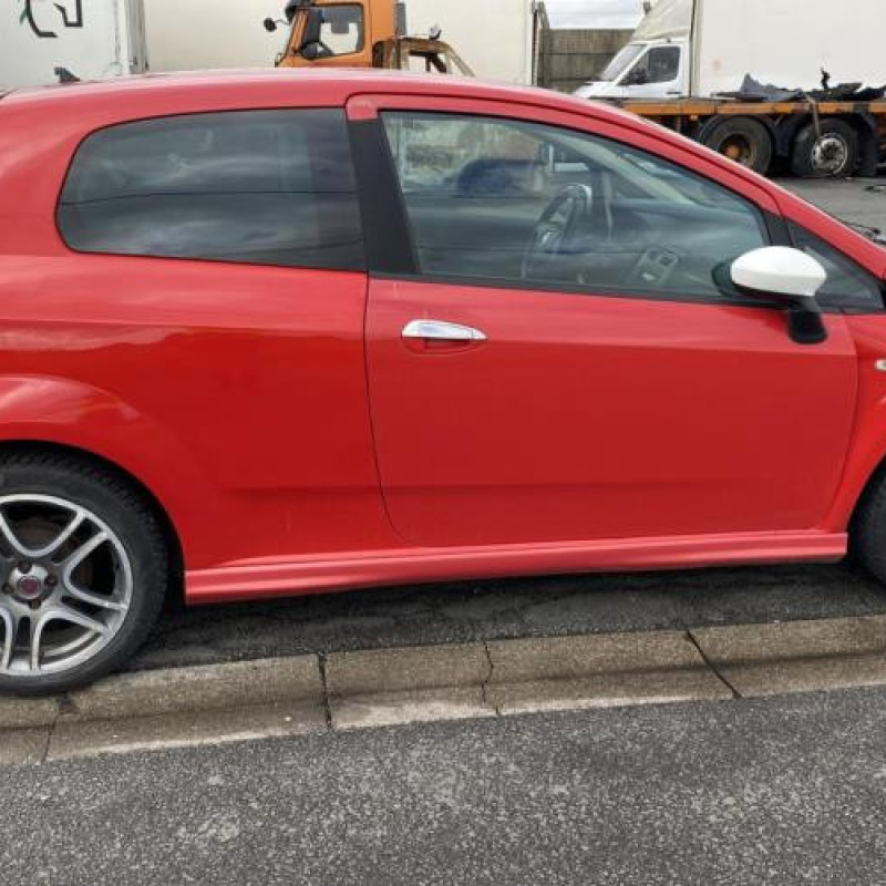 Feu arriere principal gauche (feux) FIAT GRANDE PUNTO Photo n°13