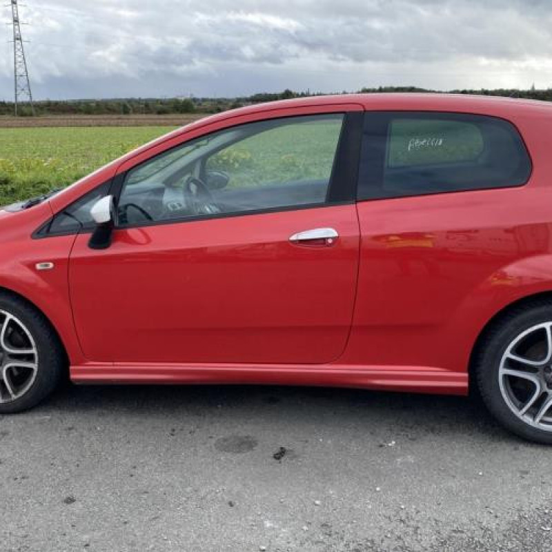 Feu arriere principal gauche (feux) FIAT GRANDE PUNTO Photo n°15