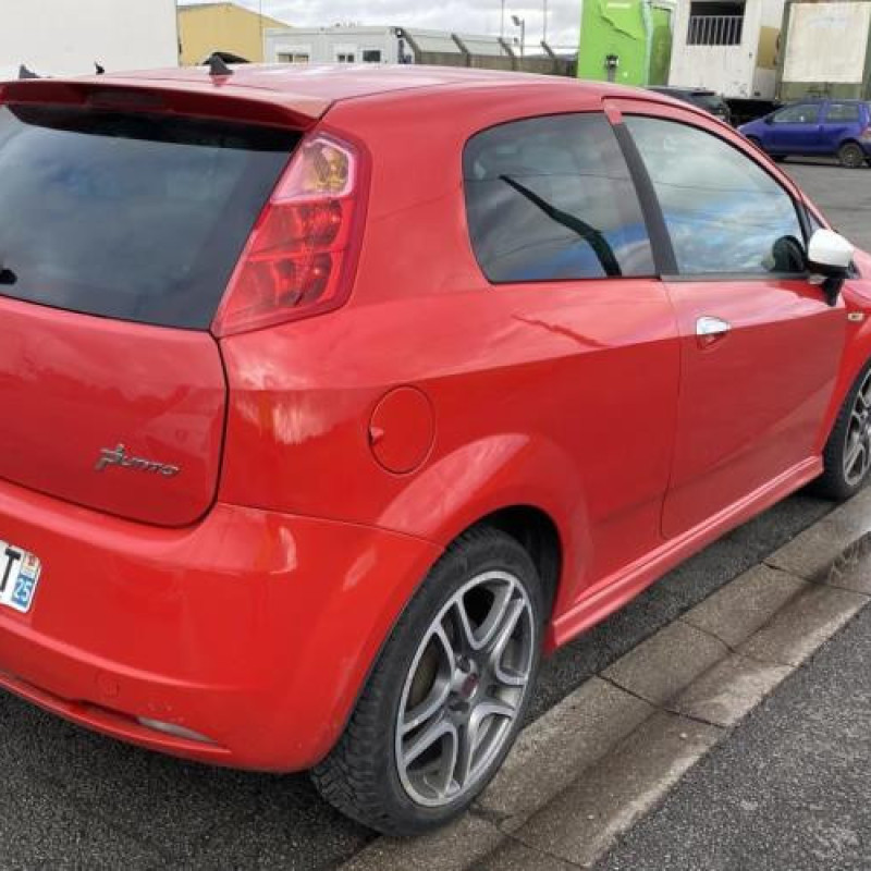 Feu arriere principal gauche (feux) FIAT GRANDE PUNTO Photo n°19