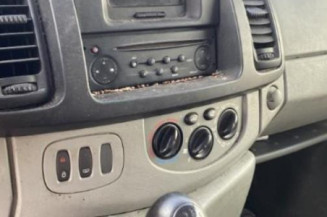 Custode avant gauche (porte) RENAULT TRAFIC 2