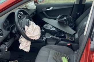 Pivot de moyeu avant gauche AUDI A3 2