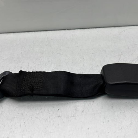 Attache ceinture arriere droit PEUGEOT 206 Photo n°1