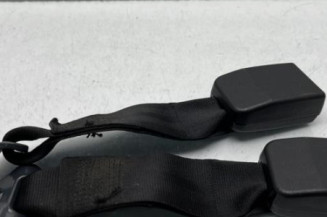 Attache ceinture arriere gauche PEUGEOT 206 Photo n°1