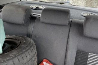 Vitre arriere droit VOLKSWAGEN GOLF 5