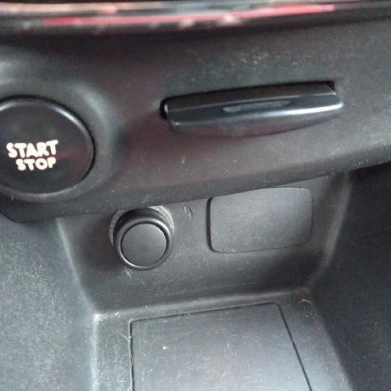 Feu diurne avant droit RENAULT CLIO 4 Photo n°13