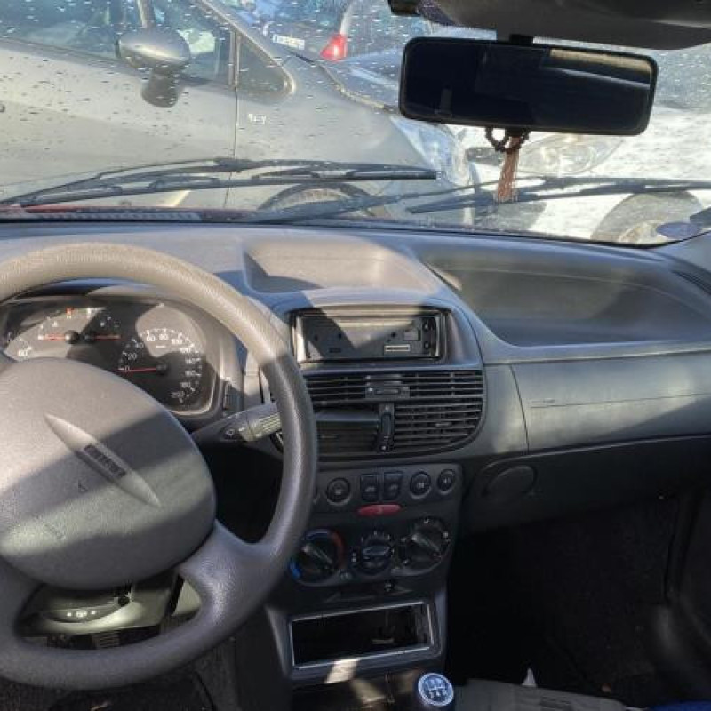 Retroviseur droit FIAT PUNTO 2 Photo n°6