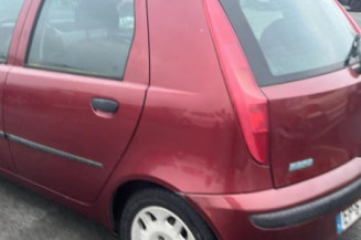 Retroviseur droit FIAT PUNTO 2