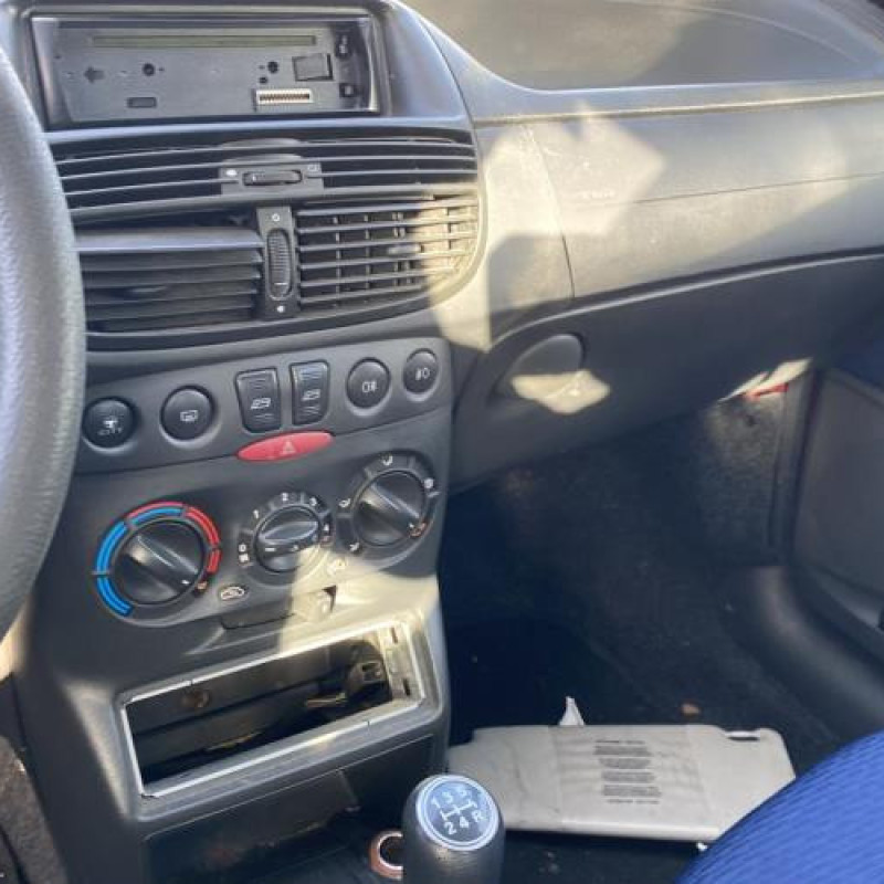 Retroviseur droit FIAT PUNTO 2 Photo n°20