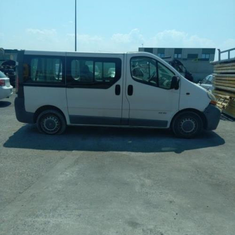 Moteur RENAULT TRAFIC 2 Photo n°9