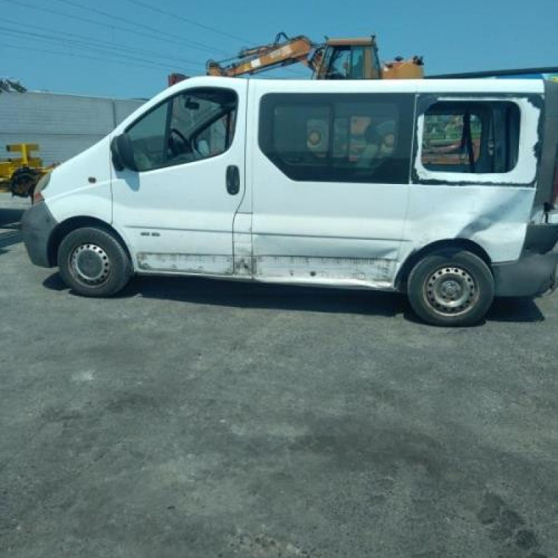 Moteur RENAULT TRAFIC 2 Photo n°11