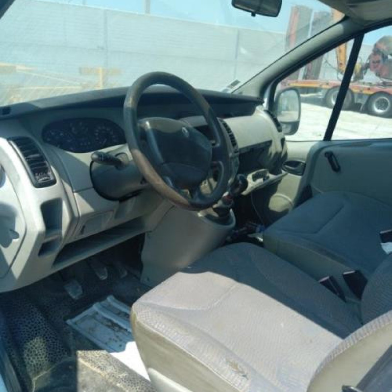 Moteur RENAULT TRAFIC 2 Photo n°12