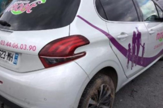 Moteur PEUGEOT 208 1