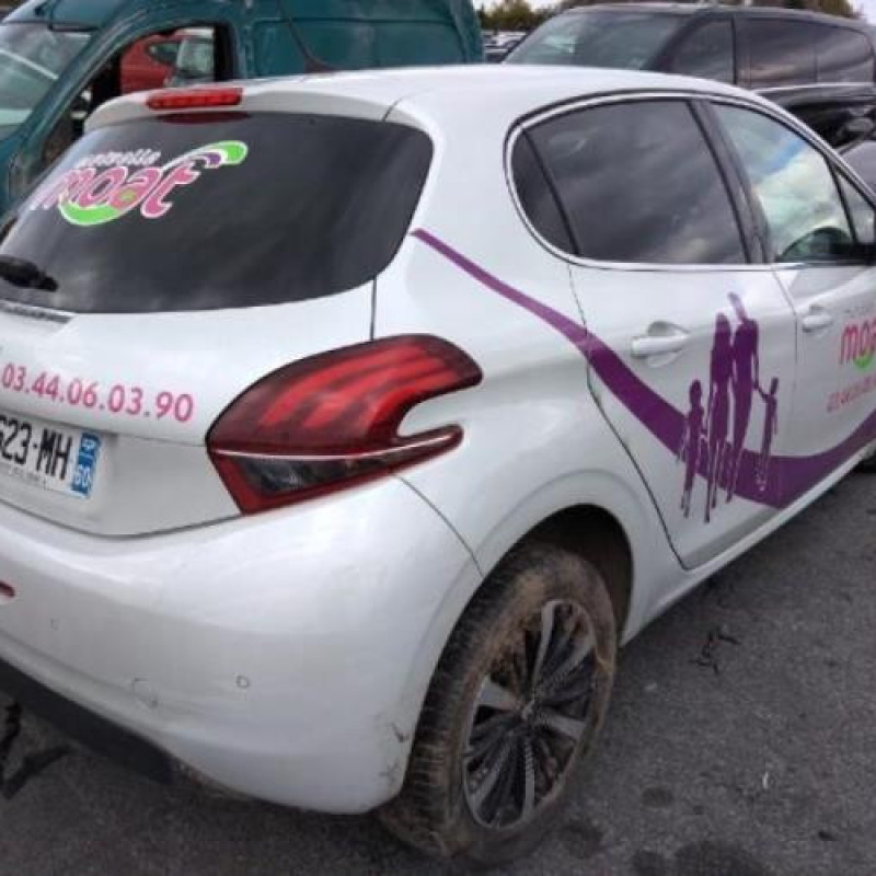 Moteur PEUGEOT 208 1 Photo n°11