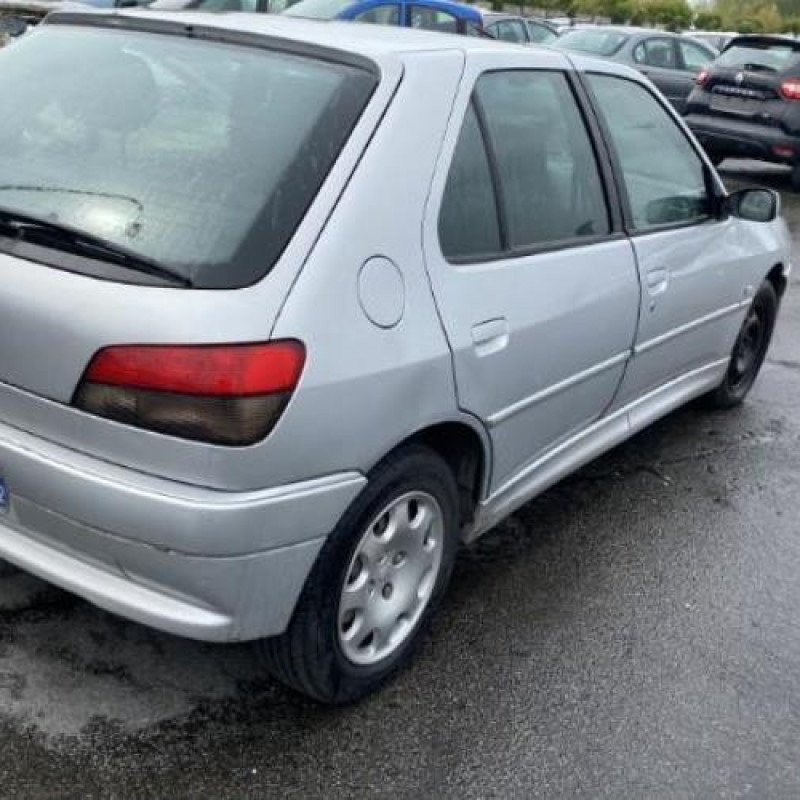 Moteur PEUGEOT 306 Photo n°7