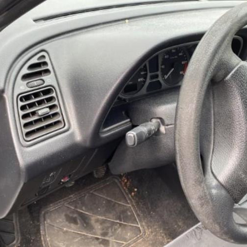 Moteur PEUGEOT 306 Photo n°13