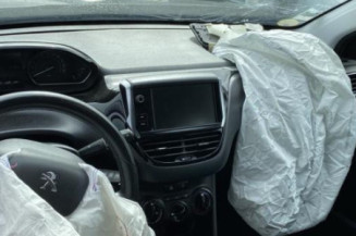 Moteur PEUGEOT 208 1