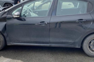 Moteur PEUGEOT 208 1