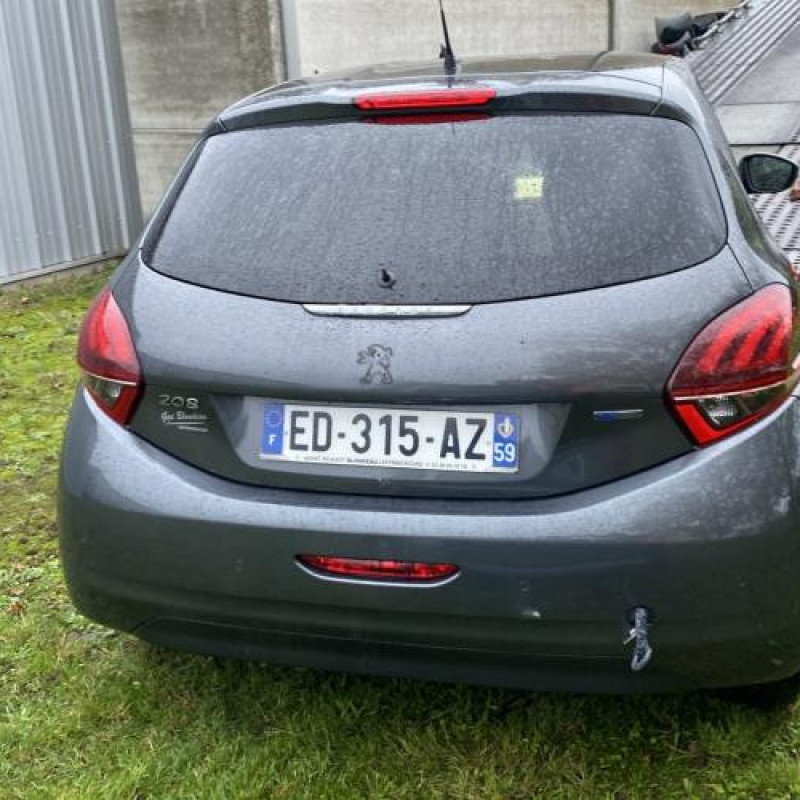 Moteur PEUGEOT 208 1 Photo n°5