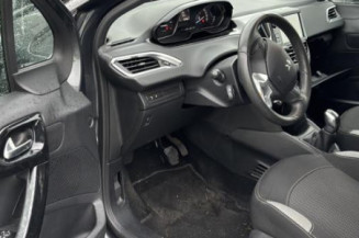 Moteur PEUGEOT 208 1